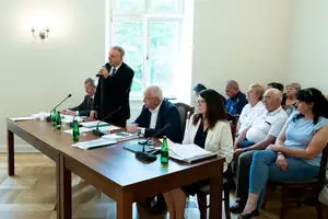 Raszków: Burmistrz Jacek Bartczak z absolutorium i wotum zaufania za 2025 rok