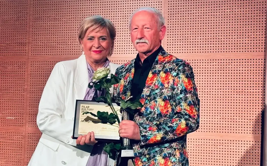 Jerzy Wojciechowski z nagrodą Filar Kultury w Ostrowie Wielkopolskim