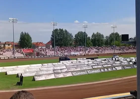 Żużlowcy TŻ Ostrovia rozgromili Krosno 54:36 i rozpoczęli lato w wielkim stylu