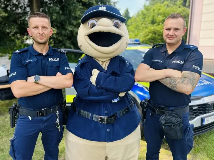 Policjanci z Ostrowa Wielkopolskiego promowali bezpieczne wakacje podczas weekendowych festynów