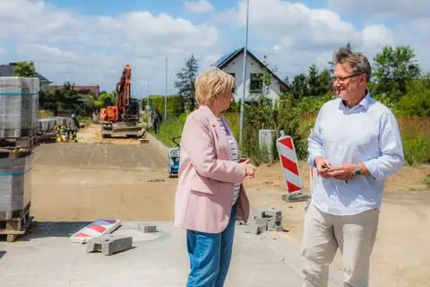Modernizacja dróg na Osiedlu Jana Pawła II w Ostrowie – nowa nawierzchnia i lepsze połączenia