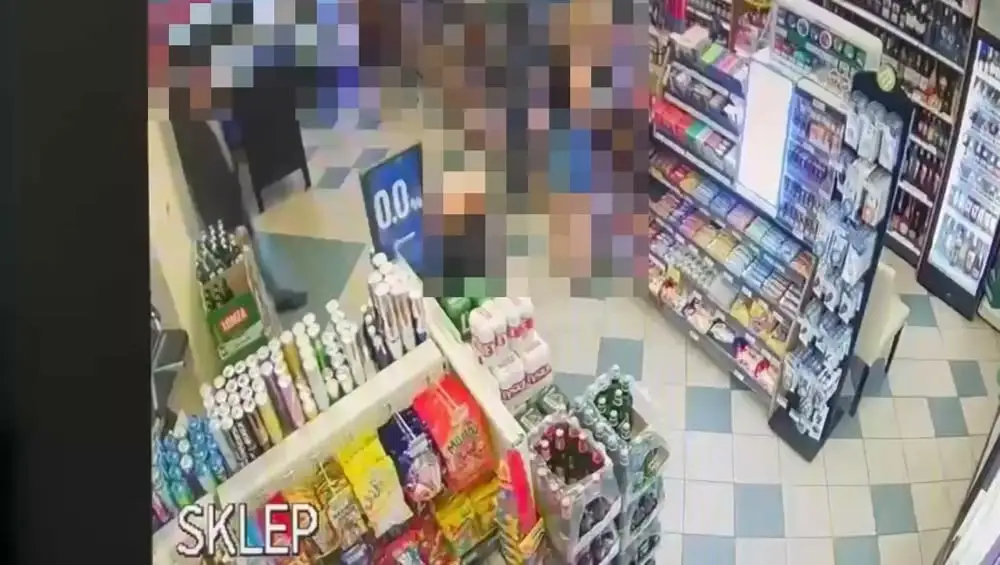Nie sprzedano mu alkoholu – zdemolował stację paliw. 43-latek z gminy Nowe Skalmierzyce zatrzymany
