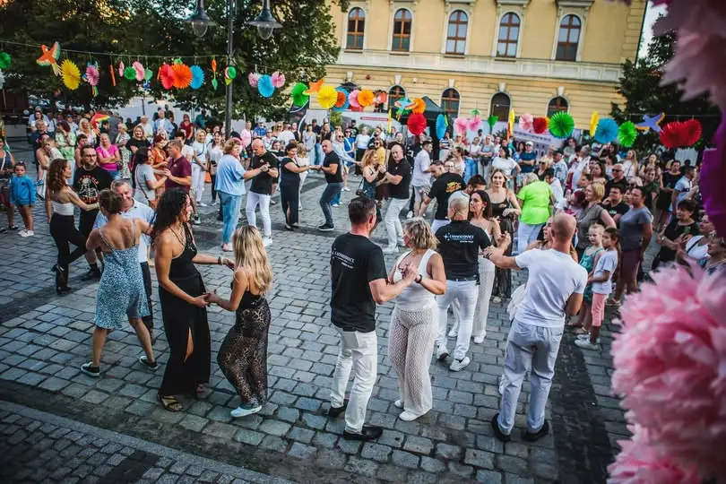 Ostrów Tańczył Latino – gorący wieczór na Rynku