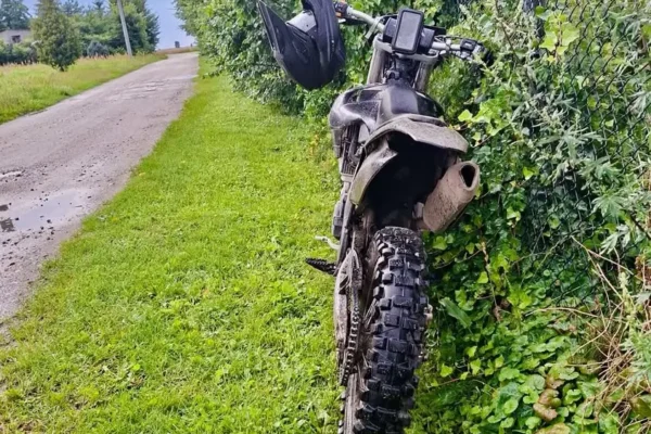 Motocyklista bez prawa jazdy i tablic zatrzymany w Raszkowie