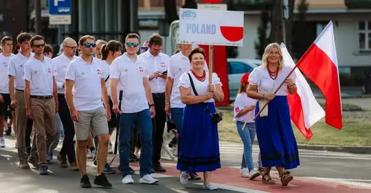 Barwne otwarcie 24. Szybowcowych Mistrzostw Świata FAI w Ostrowie Wielkopolskim