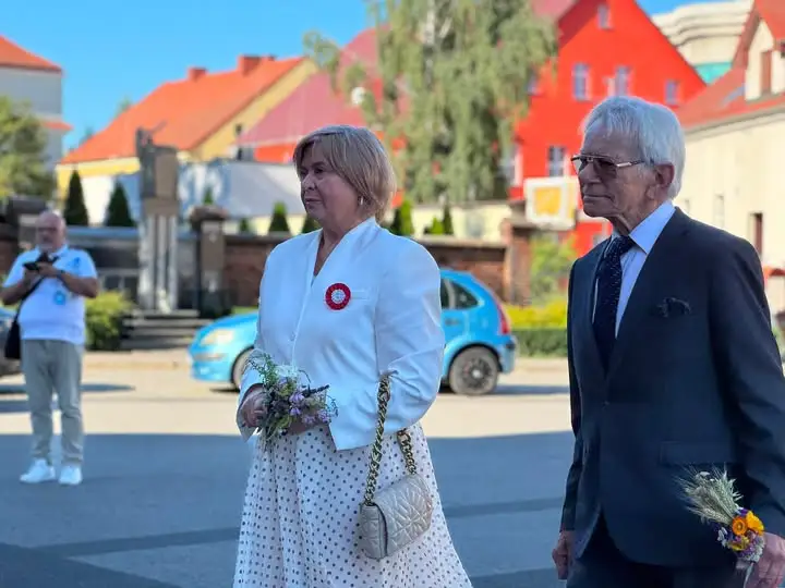 Święto Wojska Polskiego w Ostrowie Wielkopolskim – uroczystości pełne pamięci i wdzięczności