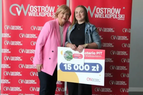 Wręczono nagrody w II edycji Loterii PIT w Ostrowie Wielkopolskim