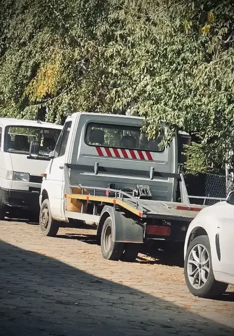 Kradzież lawety i 400 litrów paliwa. 37-latek z powiatu milickiego w areszcie
