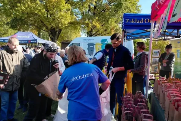 Ostrów Wielkopolski: Święto Drzewa z imponującym wynikiem zbiórki odpadów
